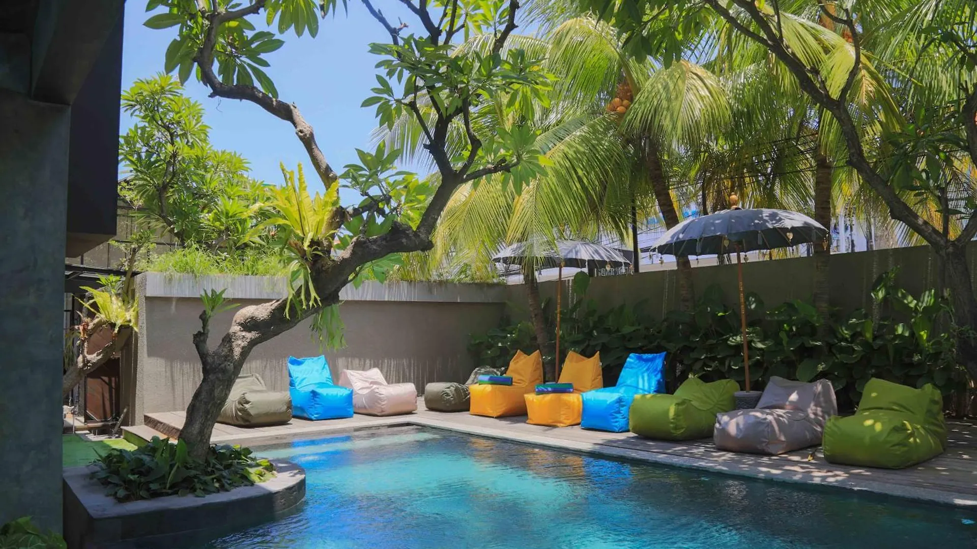 Interconnection Hostel Kuta Lombok Indonésie