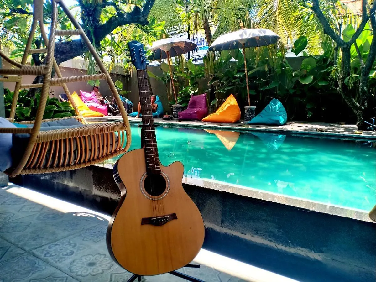 Interconnection Hostel Kuta Lombok